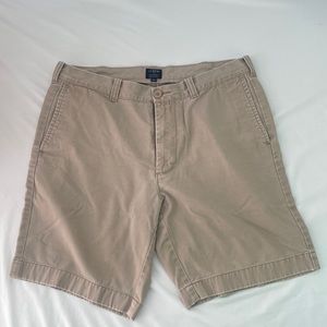 J crew men’s flat front shorts